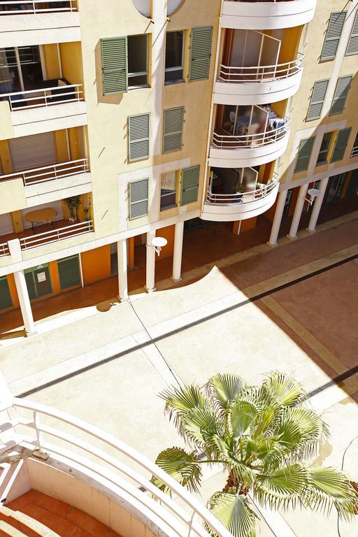 Appartement 3 Personnes Avec Coin Nuit Avec Terrasse Et Parking Quartier Du Port De Nice Ruang foto