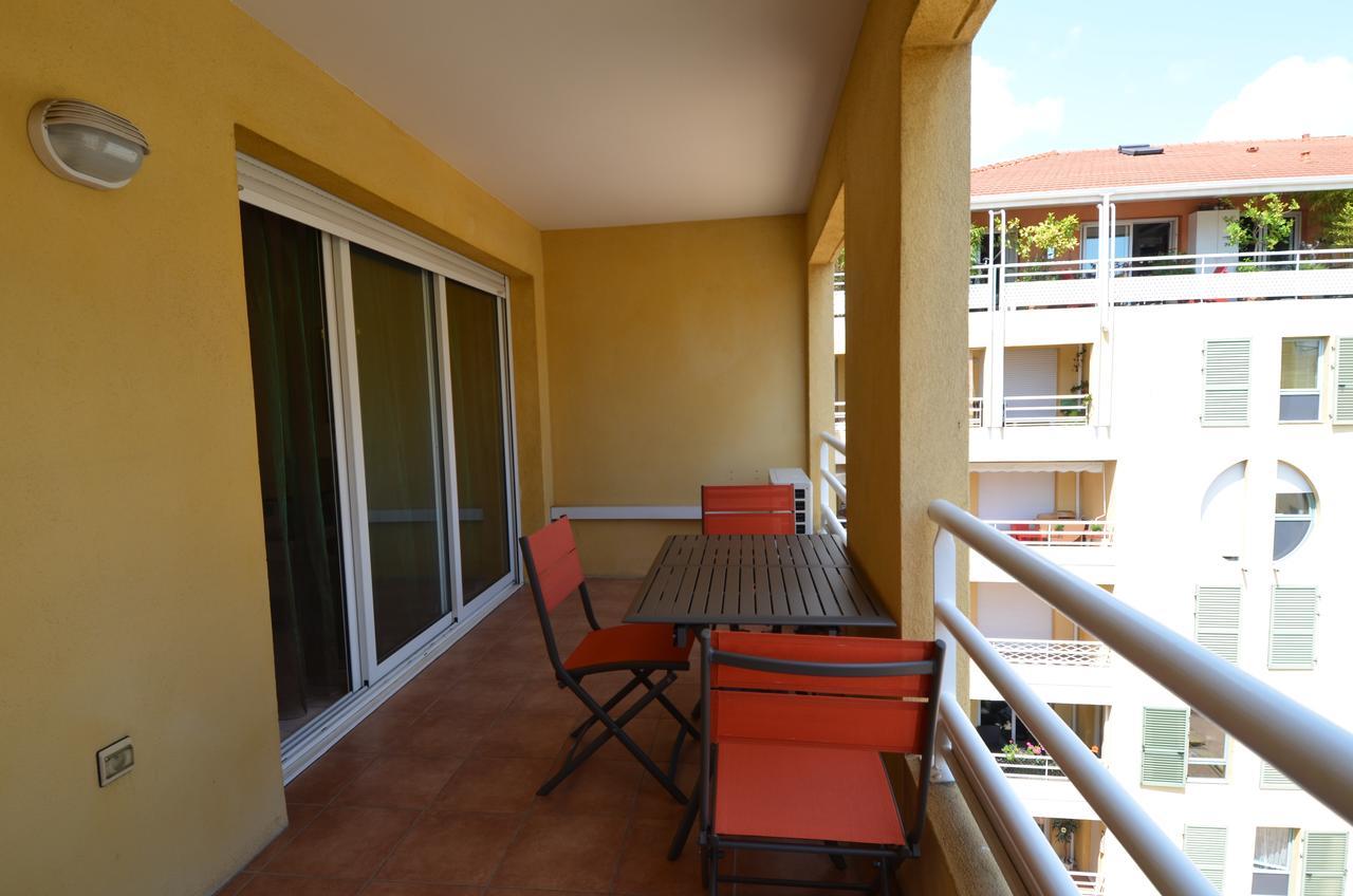 Appartement 3 Personnes Avec Coin Nuit Avec Terrasse Et Parking Quartier Du Port De Nice Bagian luar foto
