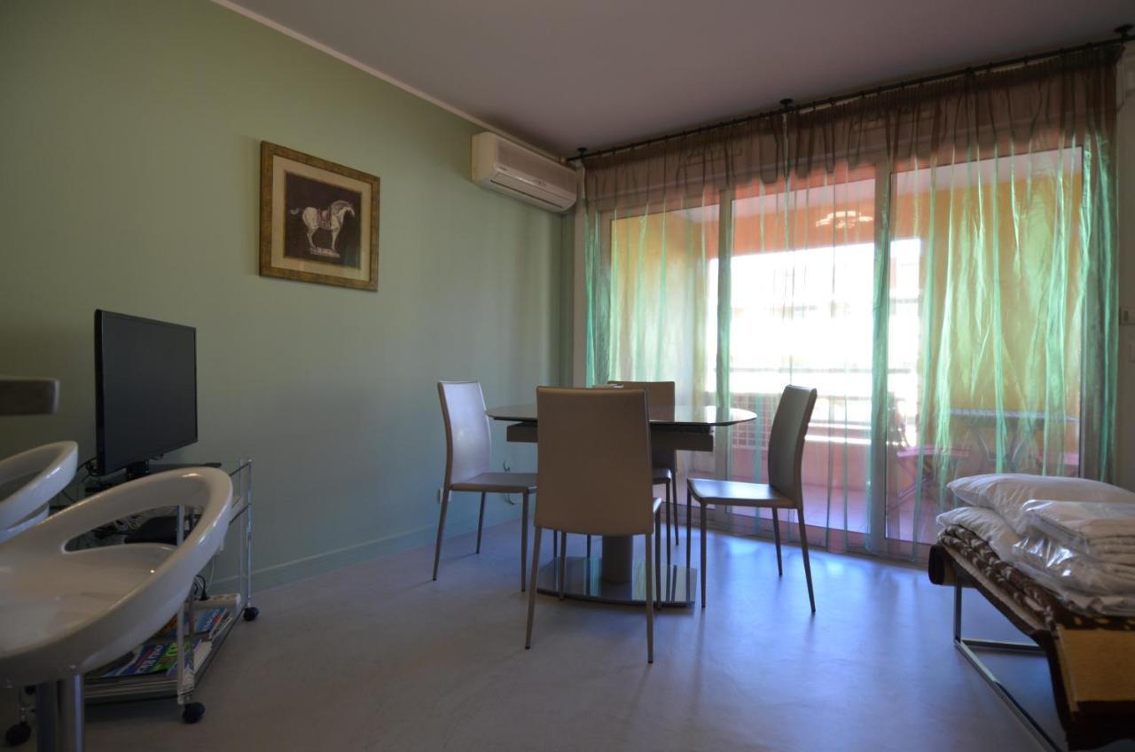 Appartement 3 Personnes Avec Coin Nuit Avec Terrasse Et Parking Quartier Du Port De Nice Bagian luar foto