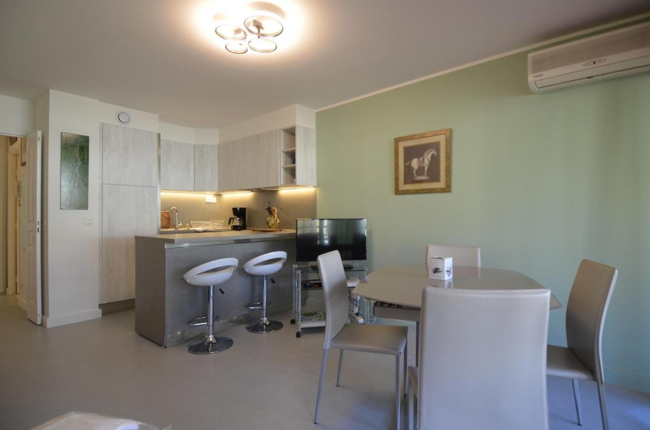 Appartement 3 Personnes Avec Coin Nuit Avec Terrasse Et Parking Quartier Du Port De Nice Bagian luar foto